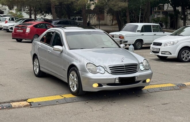 Mercedes C 240 2001, 355,445 km - 2.6 л - Bakı
