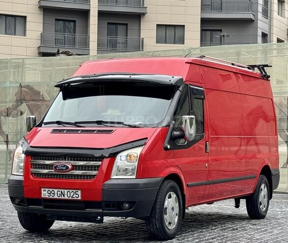 Ford Transit-6