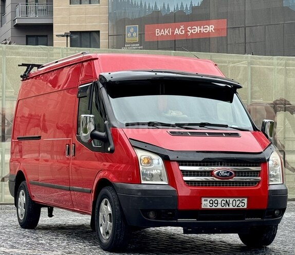 Ford Transit-5