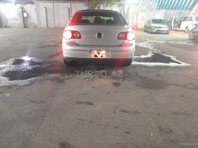 Volkswagen Passat 2006, 303,000 km - 2.0 l - Bakı