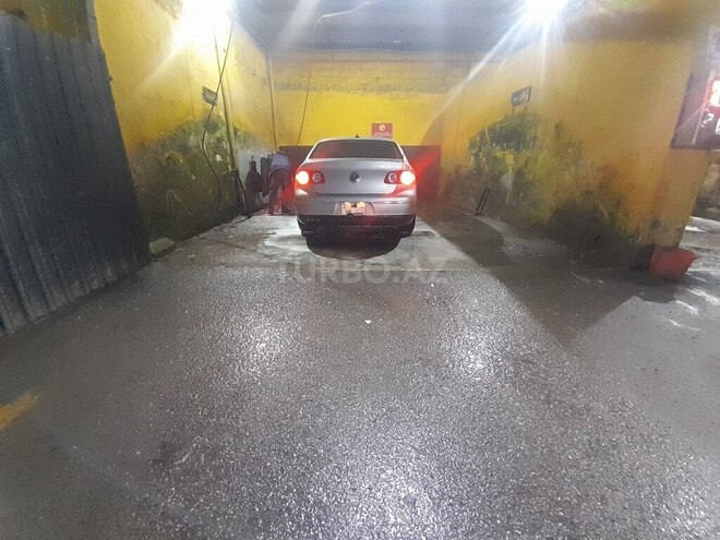 Volkswagen Passat 2006, 303,000 km - 2.0 l - Bakı