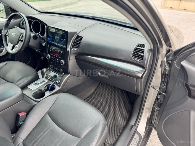 Kia Sorento 2011, 239,000 km - 2.0 l - Bakı