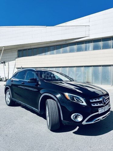 Mercedes GLA 250 4MATIC-8