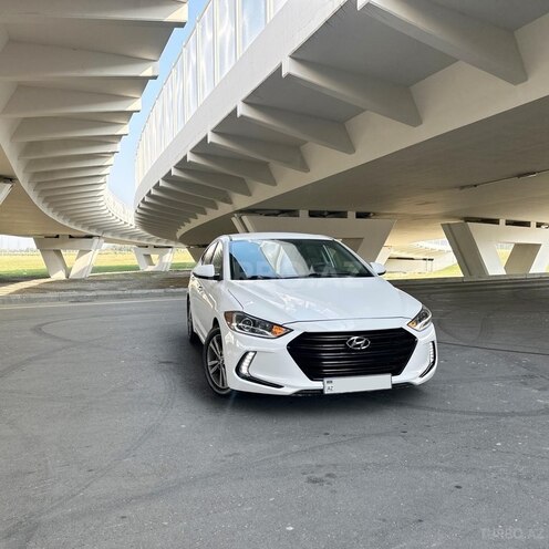 Hyundai Elantra 2018, 99,500 km - 2.0 l - Bakı