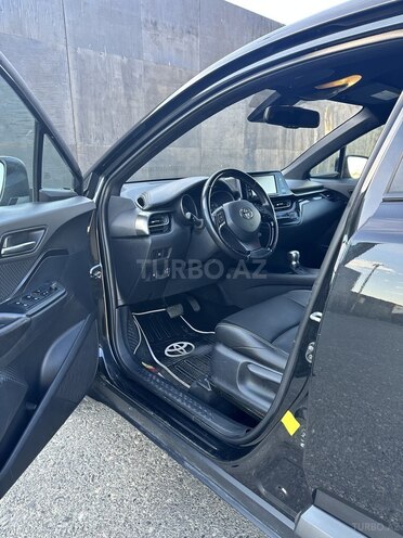 Toyota C-HR 2018, 86,000 km - 2.0 l - Bakı