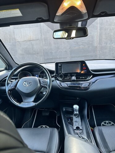 Toyota C-HR 2018, 86,000 km - 2.0 l - Bakı