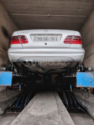 Mercedes E 430-10