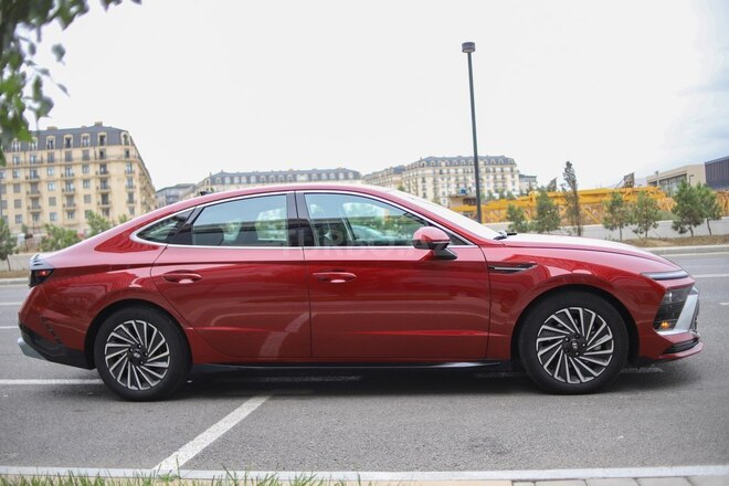 Hyundai Sonata-6