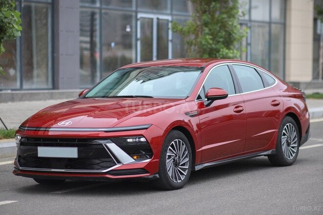 Hyundai Sonata-4