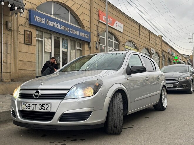 Opel Astra 2004, 250,900 km - 1.4 l - Gəncə