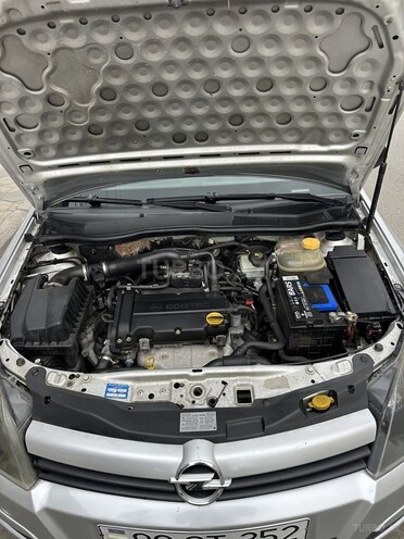 Opel Astra 2004, 250,900 km - 1.4 l - Gəncə