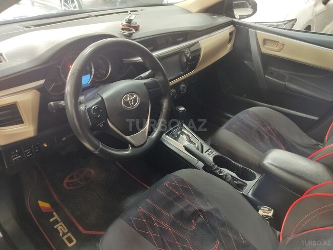 Toyota Corolla-2