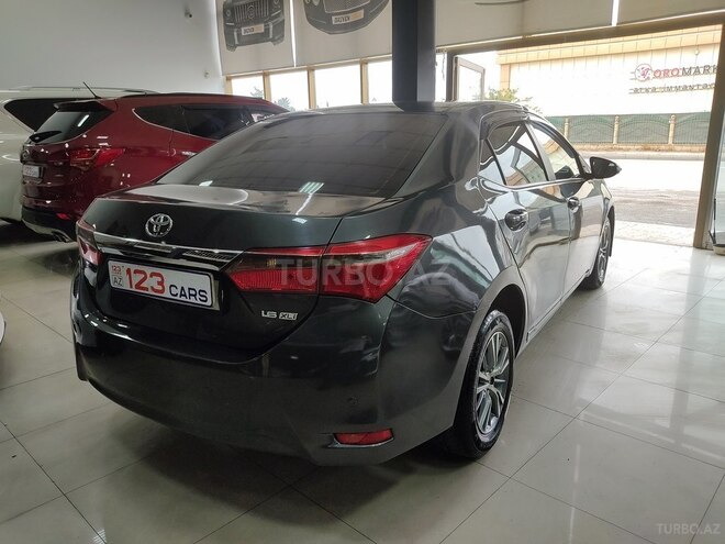 Toyota Corolla-8
