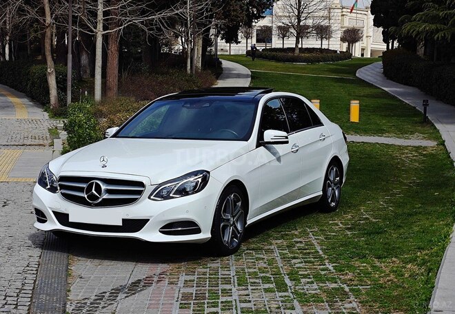 Mercedes E 250 2014, 290,000 km - 2.1 л - Bakı