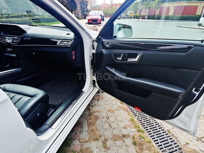 Mercedes E 250 2014, 290,000 km - 2.1 л - Bakı