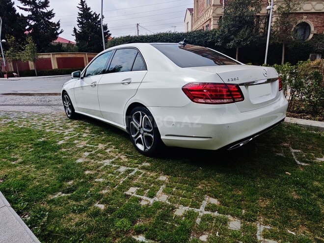 Mercedes E 250 2014, 290,000 km - 2.1 л - Bakı