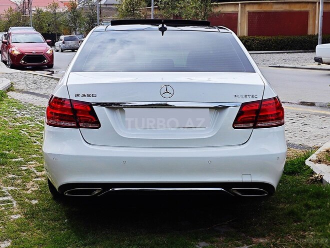 Mercedes E 250 2014, 290,000 km - 2.1 л - Bakı