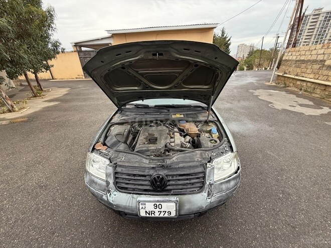 Volkswagen Passat 2001, 377,000 km - 1.8 l - Bakı