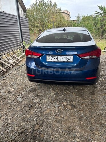 Hyundai Elantra 2015, 82,752 km - 1.8 л - Masallı