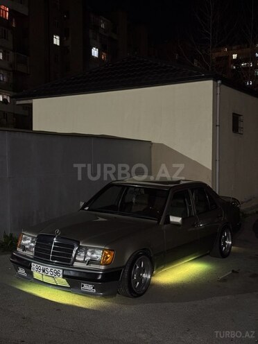 Mercedes E 200 1993, 530,000 km - 2.0 l - Bakı