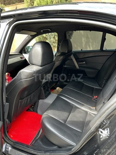 BMW 525 2006, 327,000 km - 2.5 l - Bakı