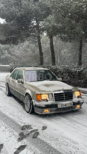 Mercedes E 200 1993, 530,000 km - 2.0 l - Bakı