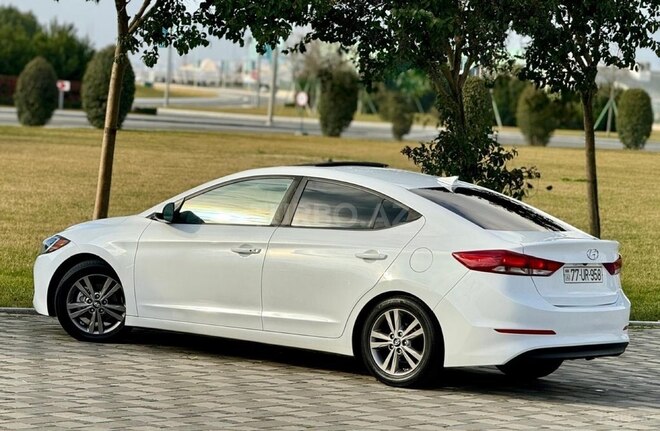 Hyundai Elantra 2017, 117,000 km - 2.0 l - Bakı