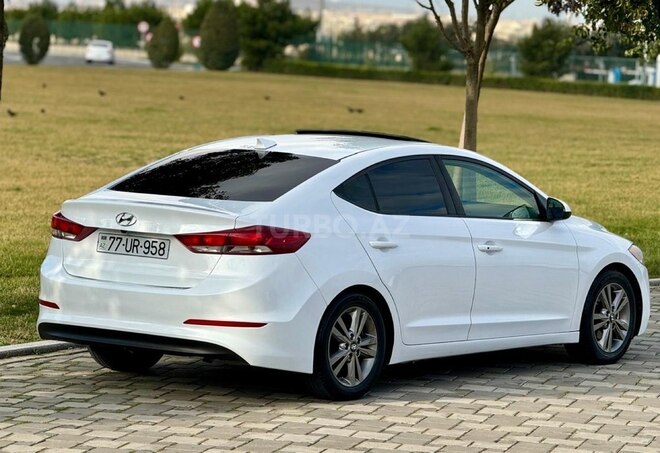 Hyundai Elantra 2017, 117,000 km - 2.0 l - Bakı
