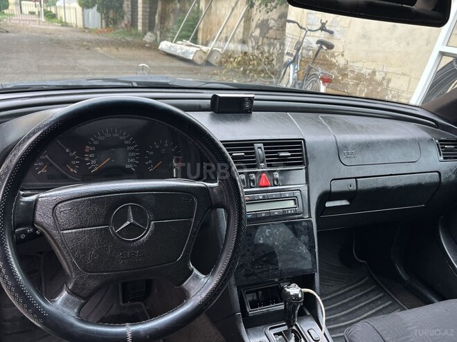 Mercedes C 240 1998, 258,500 km - 2.4 л - Biləsuvar