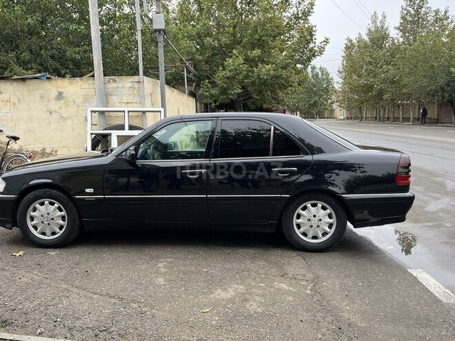 Mercedes C 240 1998, 258,500 km - 2.4 л - Biləsuvar