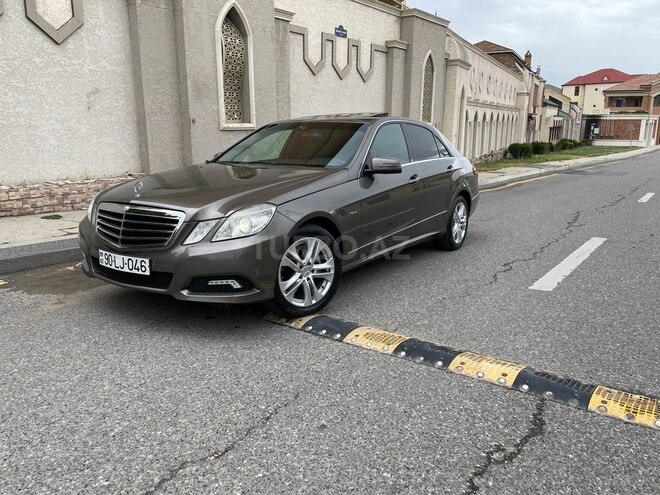Mercedes E 220 2009, 388,678 km - 2.1 l - Bakı