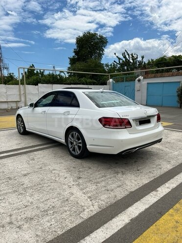 Mercedes E 220 2014, 232,000 km - 2.1 l - Bakı