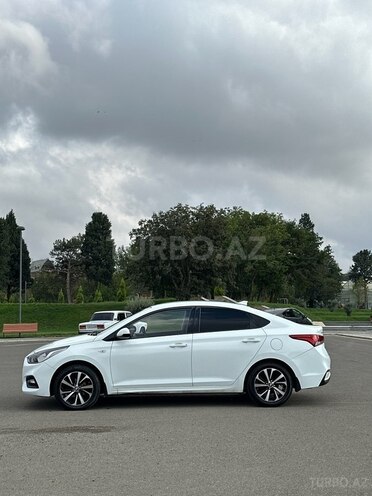Hyundai Accent 2017, 128,445 km - 1.6 l - Bakı
