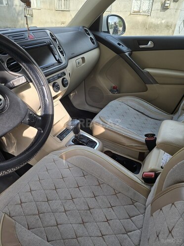 Volkswagen Tiguan 2009, 220,340 km - 2.0 l - Gəncə