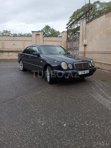 Mercedes E 240 1998, 398,000 km - 2.4 l - Bakı