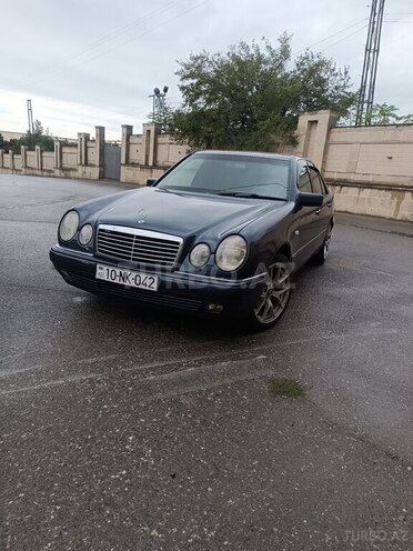 Mercedes E 240 1998, 398,000 km - 2.4 l - Bakı