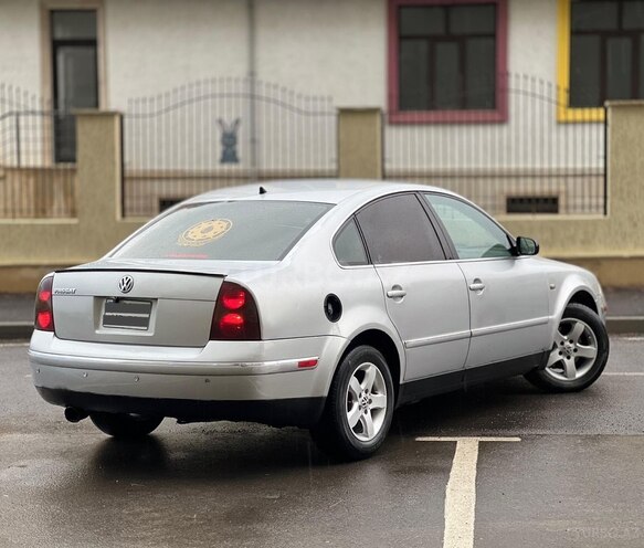 Volkswagen Passat 2003, 289,000 km - 1.8 l - Bakı