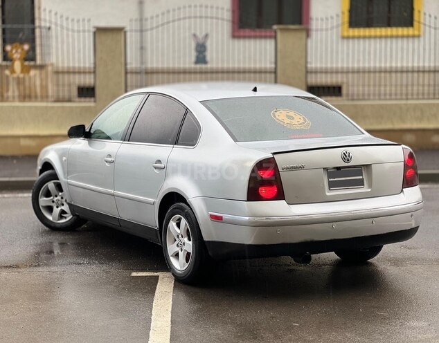 Volkswagen Passat 2003, 289,000 km - 1.8 l - Bakı