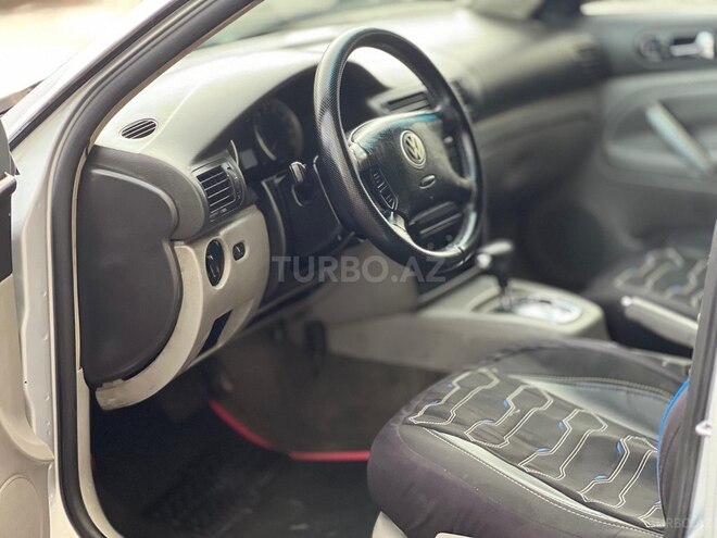 Volkswagen Passat 2003, 289,000 km - 1.8 l - Bakı