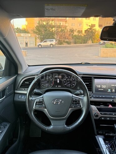 Hyundai Elantra 2016, 111,045 km - 2.0 l - Bakı