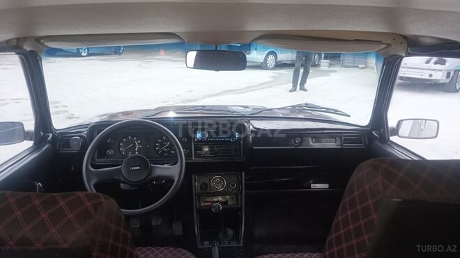 LADA (VAZ) 2107 2001, 255,000 km - 1.6 l - Salyan