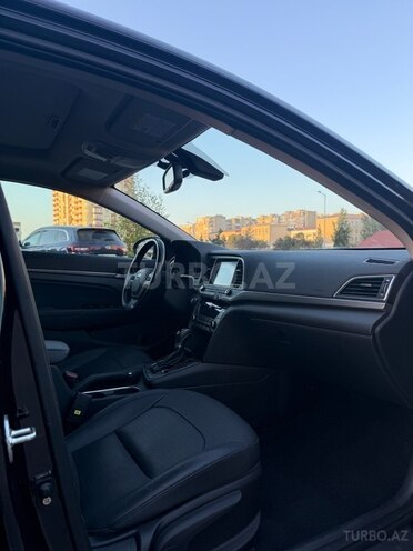 Hyundai Elantra 2016, 111,045 km - 2.0 l - Bakı
