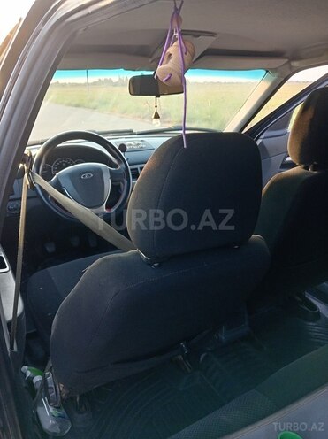 LADA (VAZ) Priora 2013, 244,000 km - 1.6 л - Horadiz