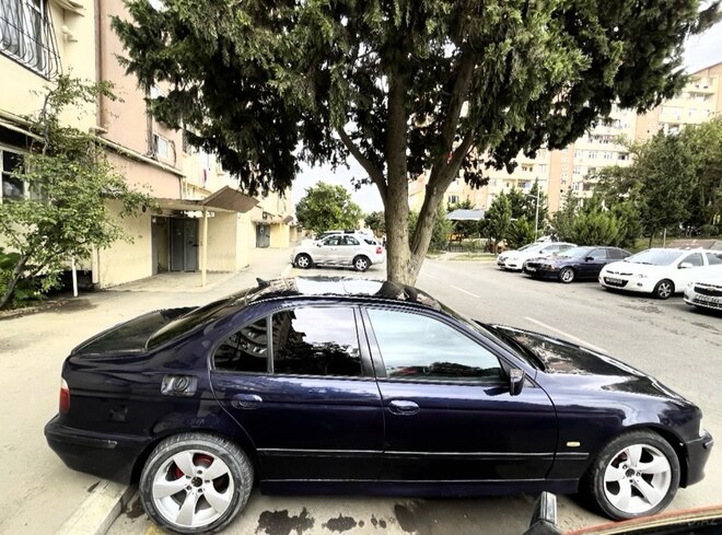 BMW 528 1998, 318,000 km - 2.8 л - Bakı