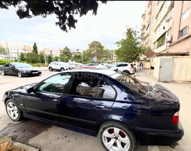 BMW 528 1998, 318,000 km - 2.8 л - Bakı