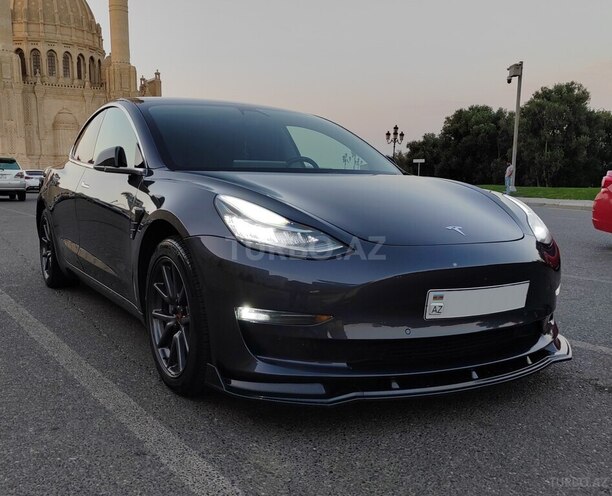 Tesla Model 3 2018, 131,000 km - 0.0 л - Bakı