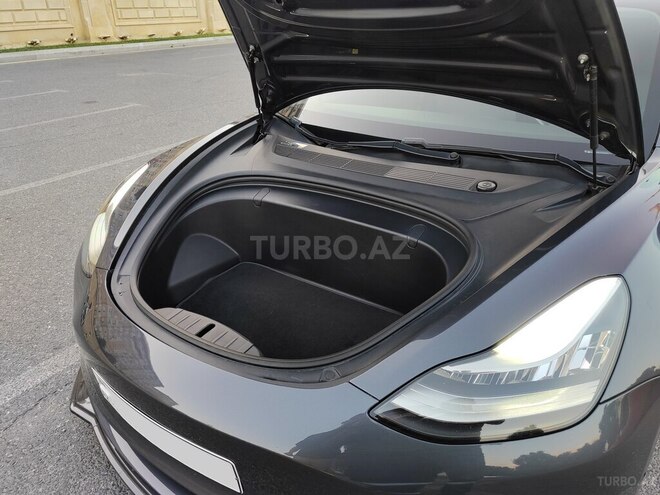 Tesla Model 3 2018, 131,000 km - 0.0 л - Bakı