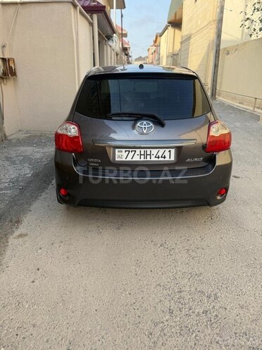 Toyota Auris 2010, 250,000 km - 1.4 l - Bakı