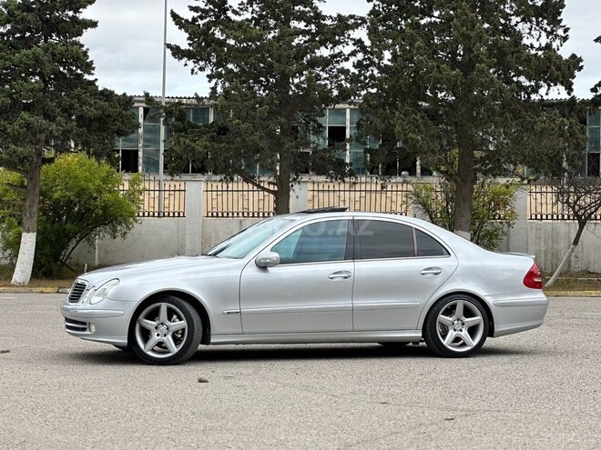 Mercedes E 320 2002, 269,900 km - 3.2 l - Bakı