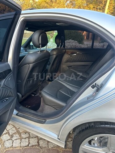 Mercedes E 320 2002, 269,900 km - 3.2 l - Bakı